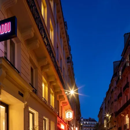 Dadou Hotel